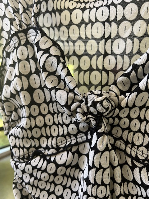2000's B/W Pattern Front Knot Dress