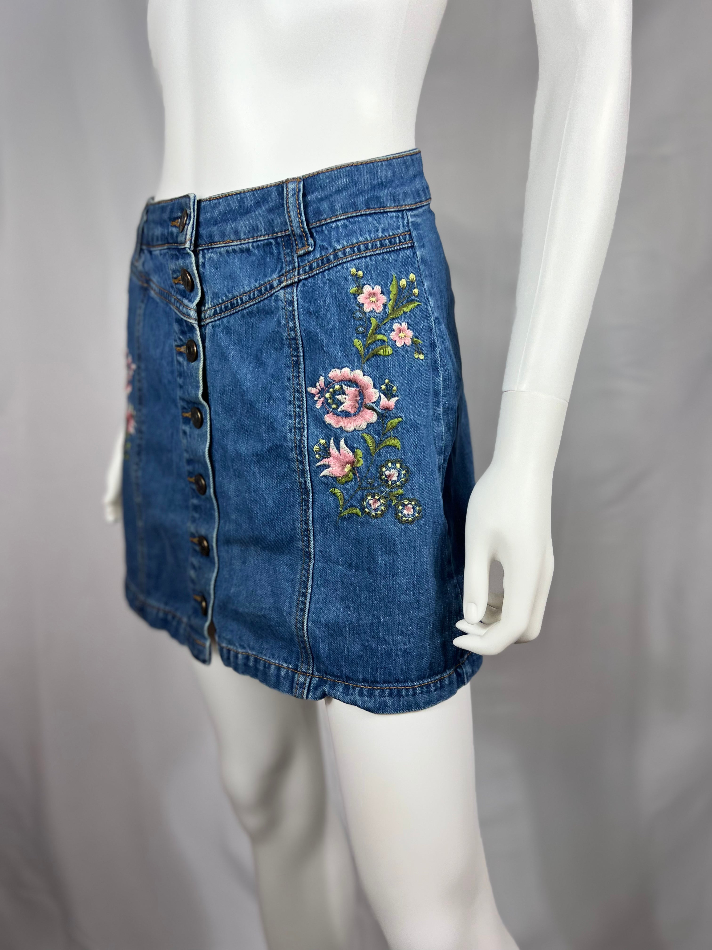 00's Embroidered Denim Skirt